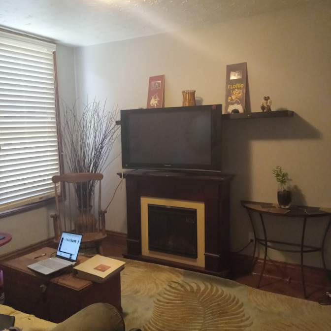 Lou Thivierge's room