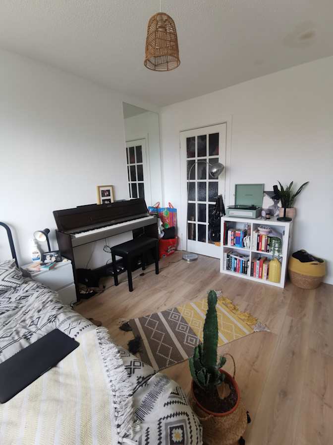 Photo of Taylor's room