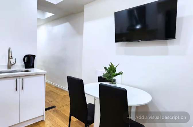 Emmanuel Olivier's room