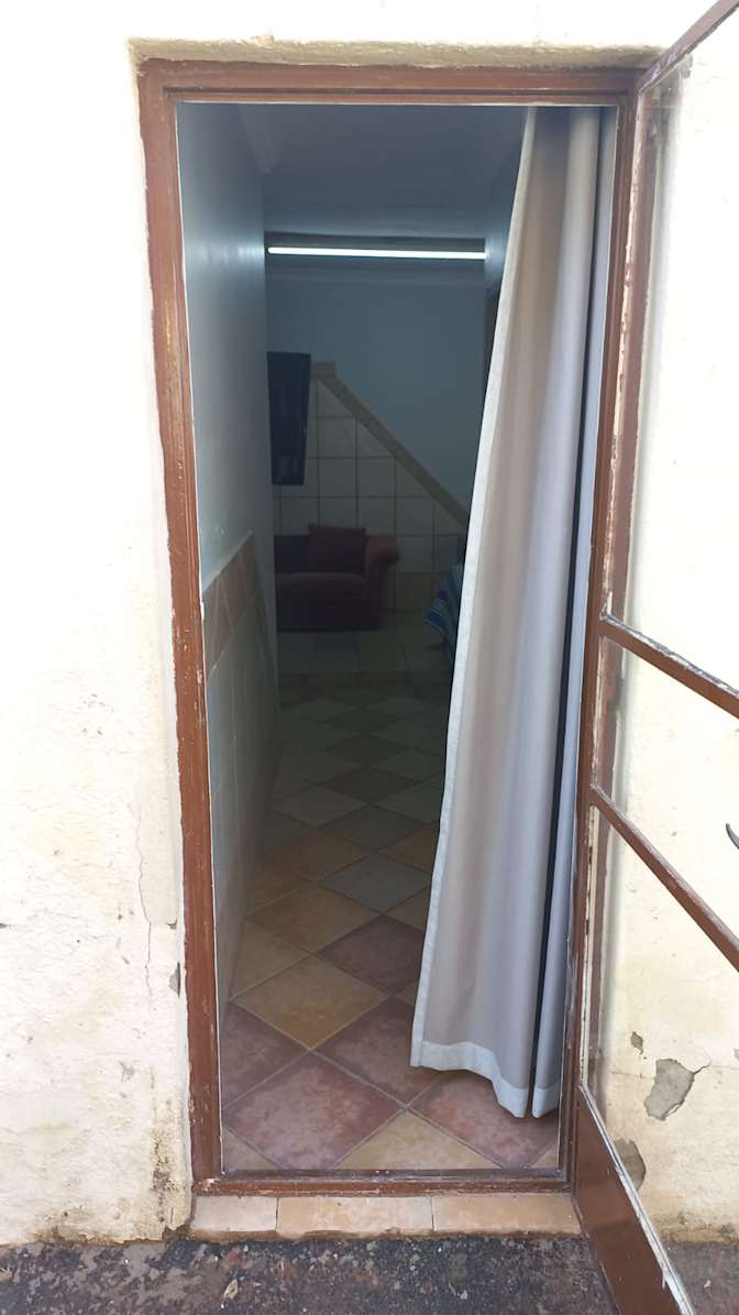 Photo of Willows on Bartlett's room
