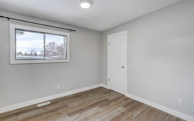 Katie McAlpine's room