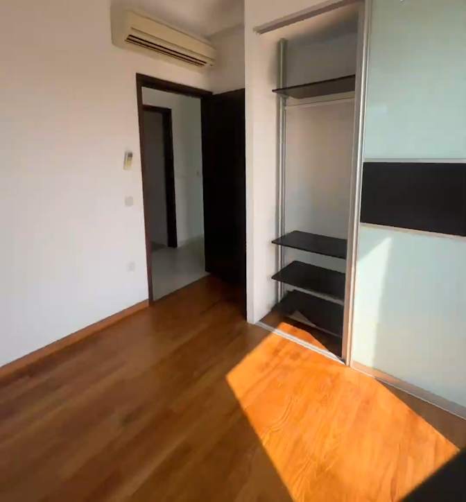 Photo of Capt. Akee's room