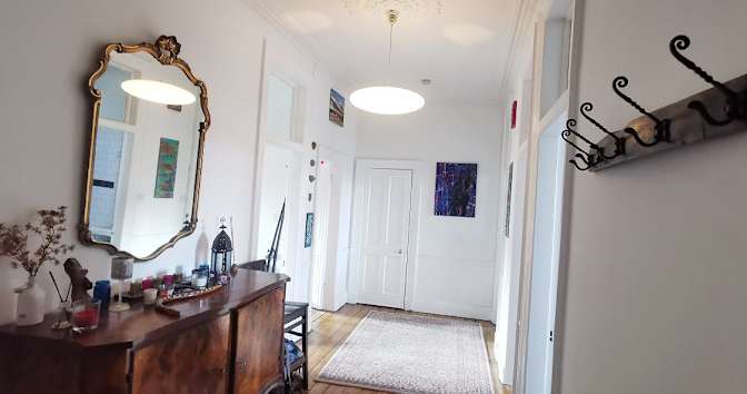 Photo of Rod's room