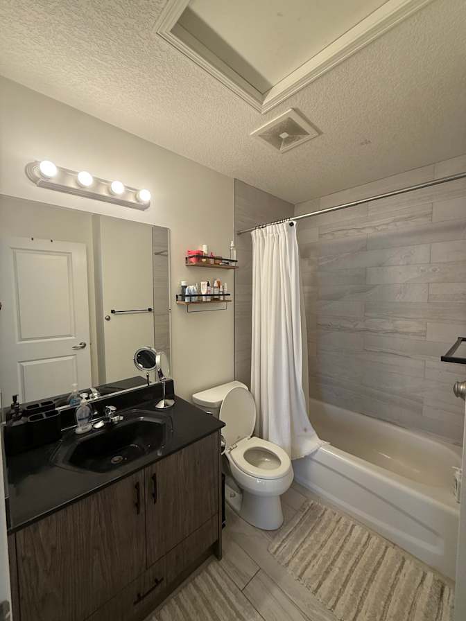 Photo of HARLEY's room