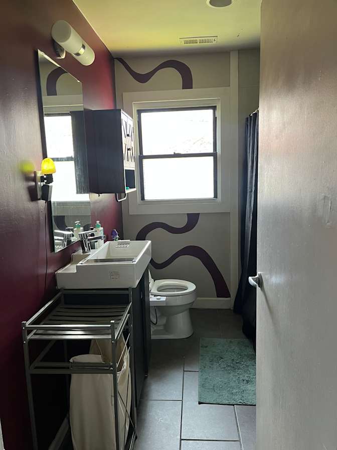 Photo of Taylor's room
