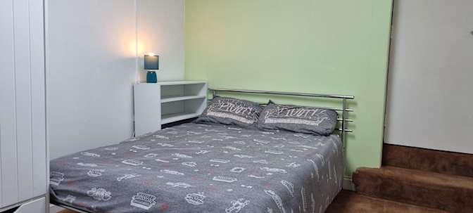 Photo of Dave's room