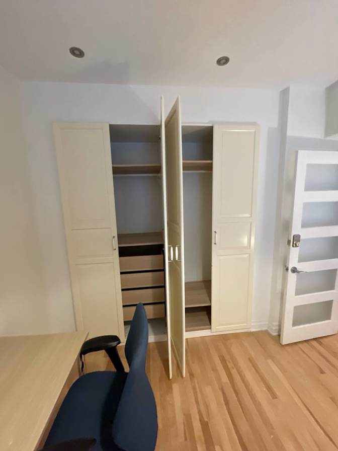 Photo of Atbin's room