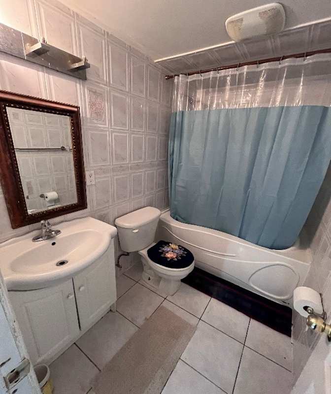 Suresh Prajapati's room