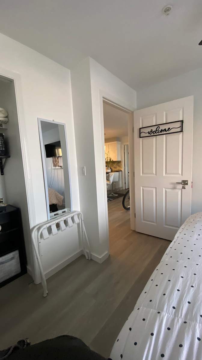 rhonda Janson's room