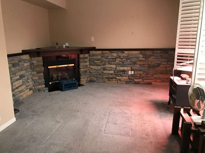 Photo of Denny's room