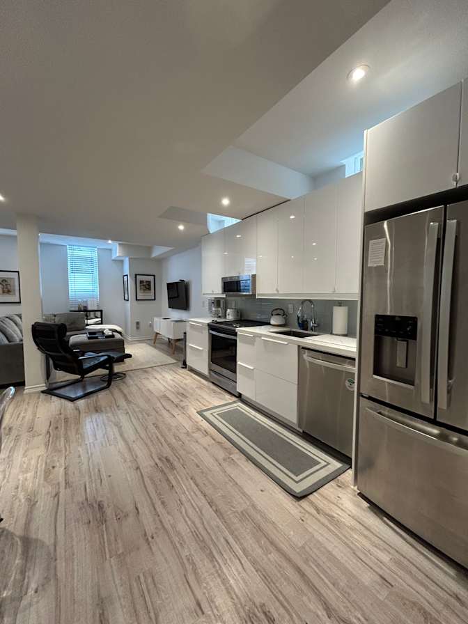 Photo of First Green's room