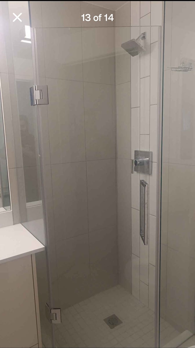 Akash Bagaria's room