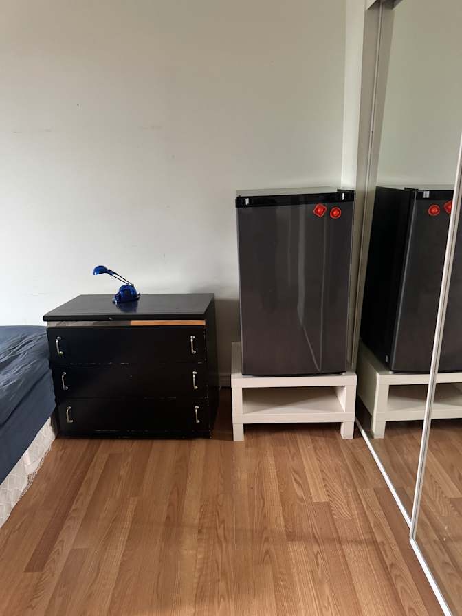 Elizabeth A Matthews's room