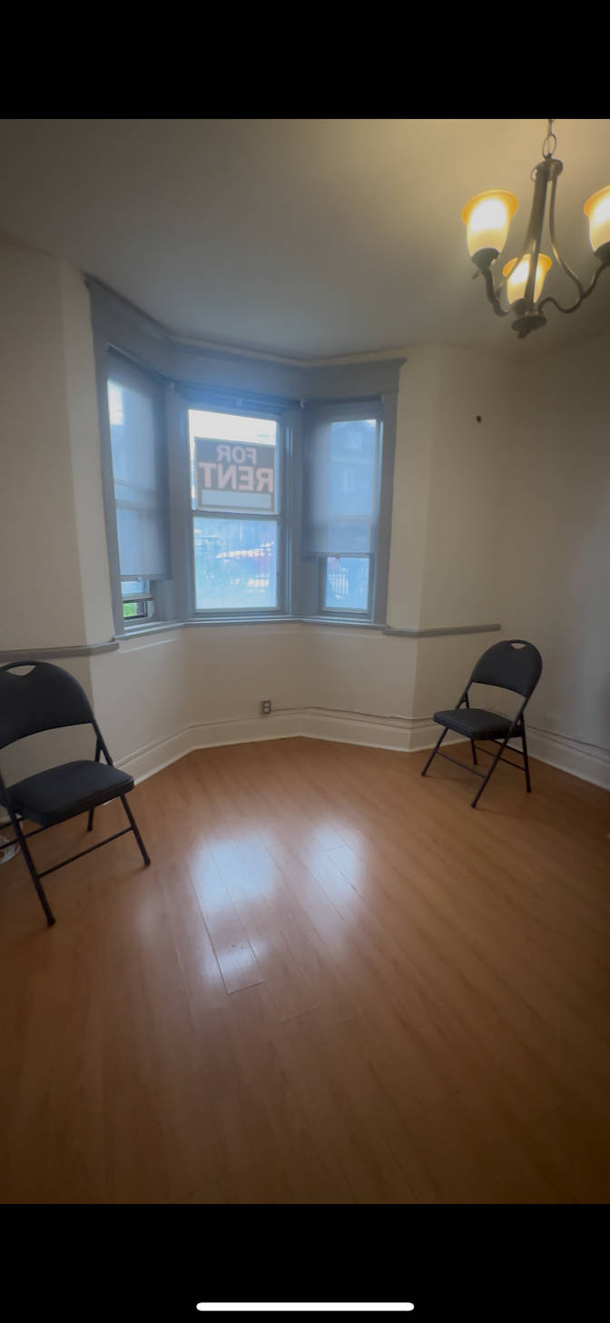 Amir Ahmadipour's room