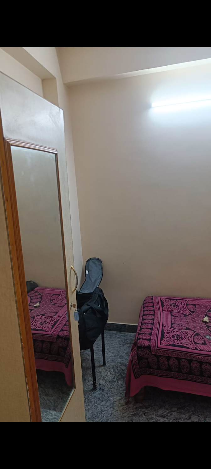 Photo of Dhruva N's room
