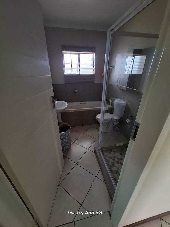 Photo of Phuthy's room