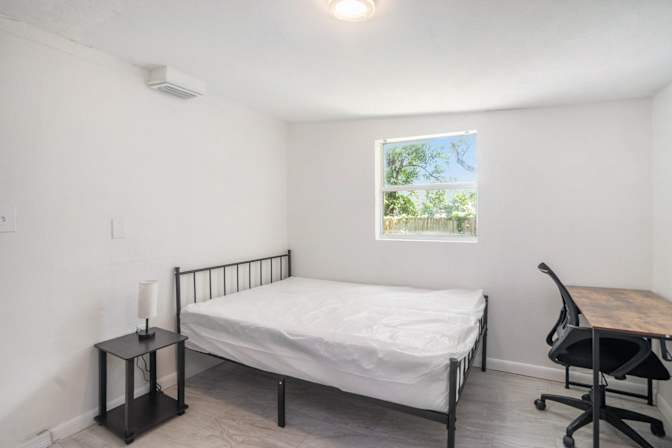 Photo of PadSplit's room