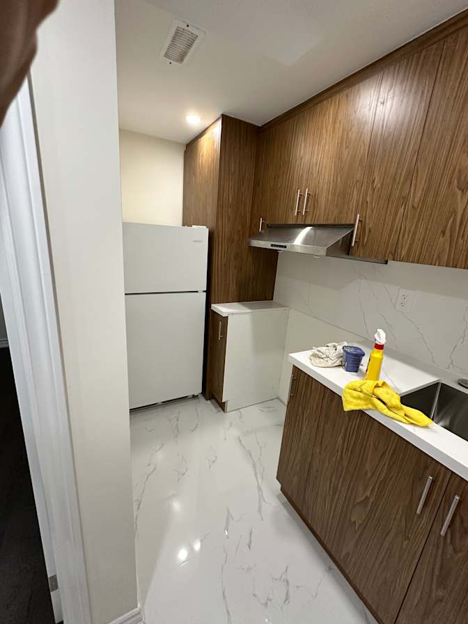 Shuning (Jane) You's room