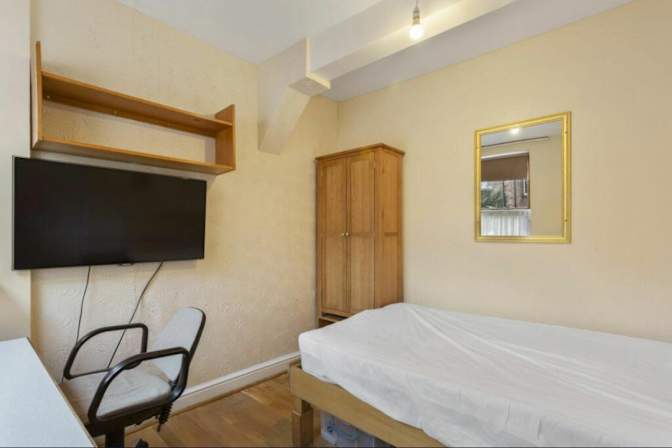 Photo of Ellena's room