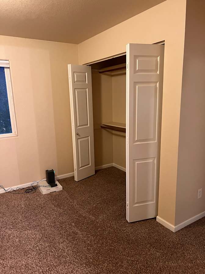 Private room to rent in share house Glenwood Spring...