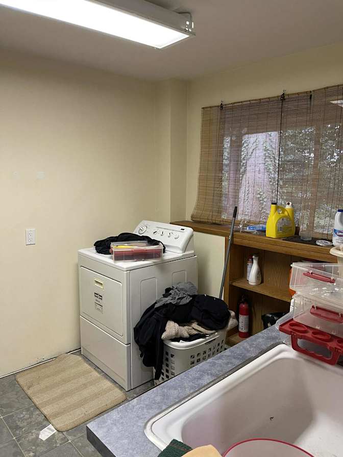 Photo of Zoey Frost's room