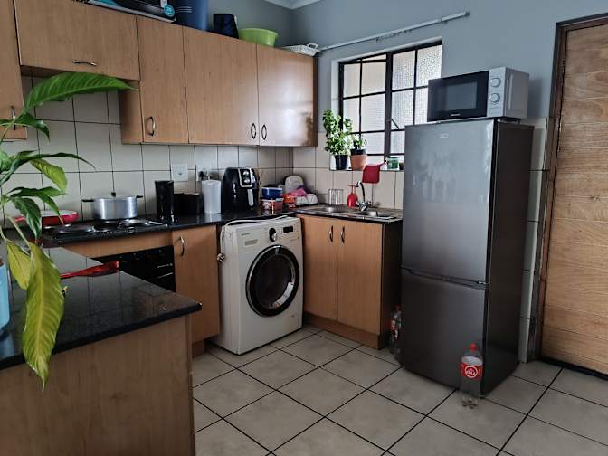 Photo of Lindo's room