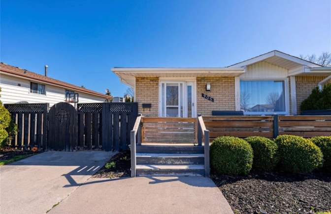 Oluwatobiloba's room