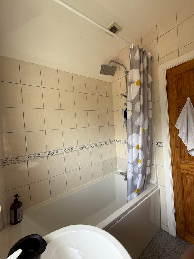 Photo of Shola's room
