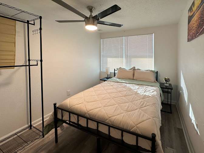 Photo of PadSplit's room