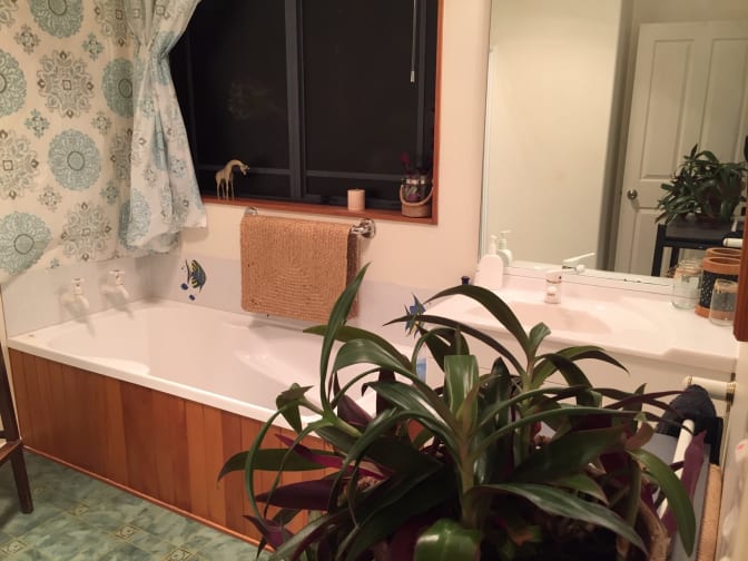 Photo of Lansdowne's room
