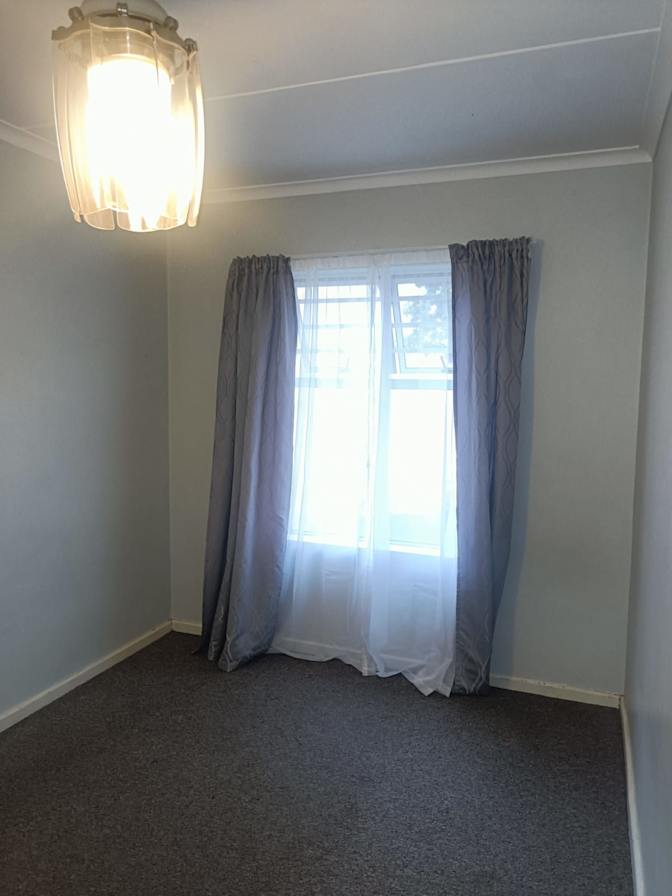 Photo of V HENDRICKS's room
