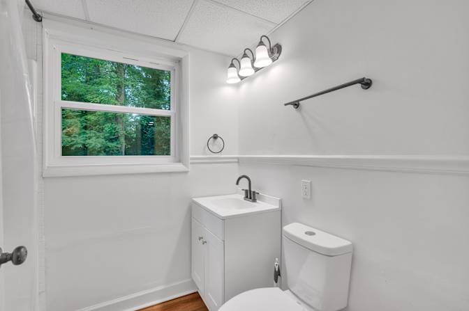 Photo of lifedoorrentals's room