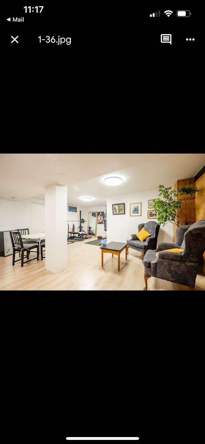 Photo of Sparent's room