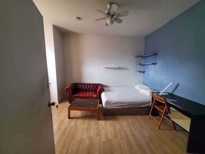 Sandor Dugalin's room