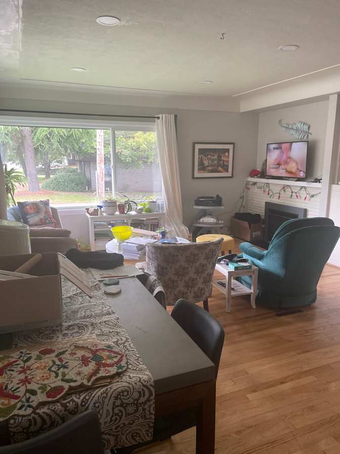 Photo of Fel's room