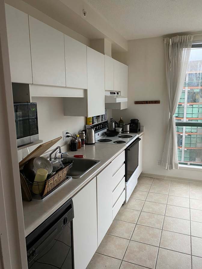 Luke Pomerance's room