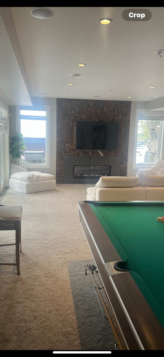 Kelley Chalmers's room