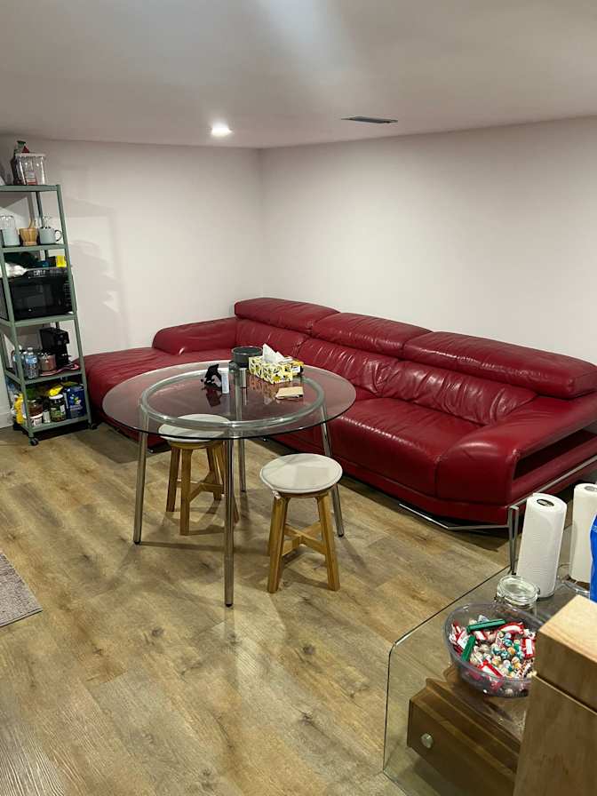 Miguel Sandoval's room