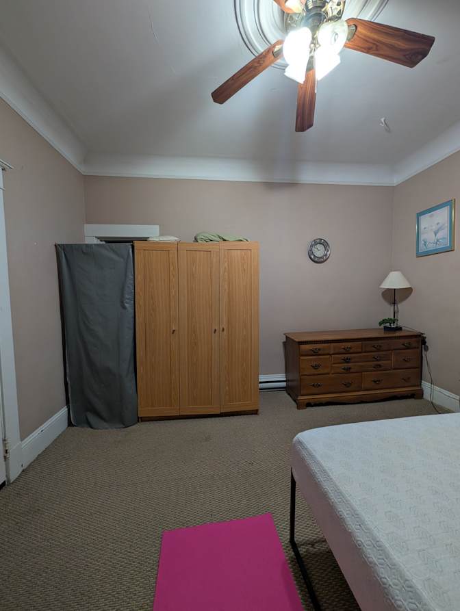 Photo of Yllor's room