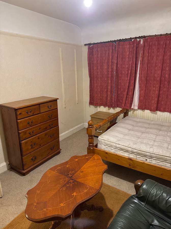 Photo of Godwin's room