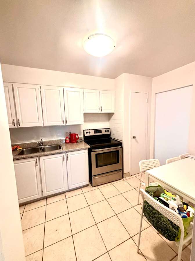 Photo of Suat's room