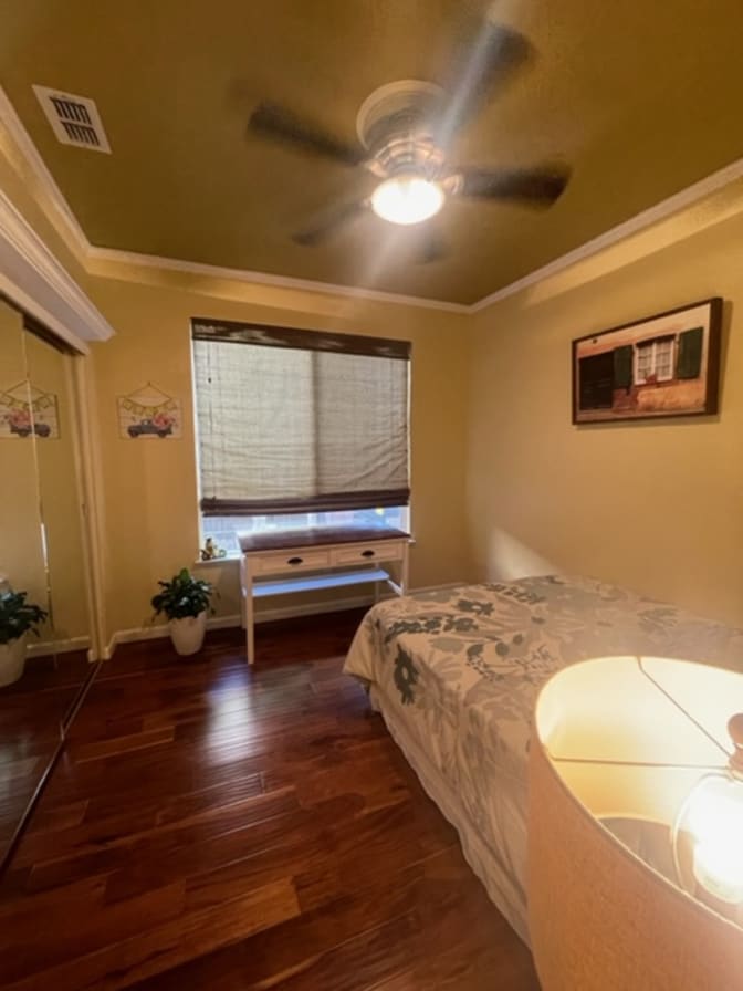 Photo of Elyse El Dorado Hills CA's room