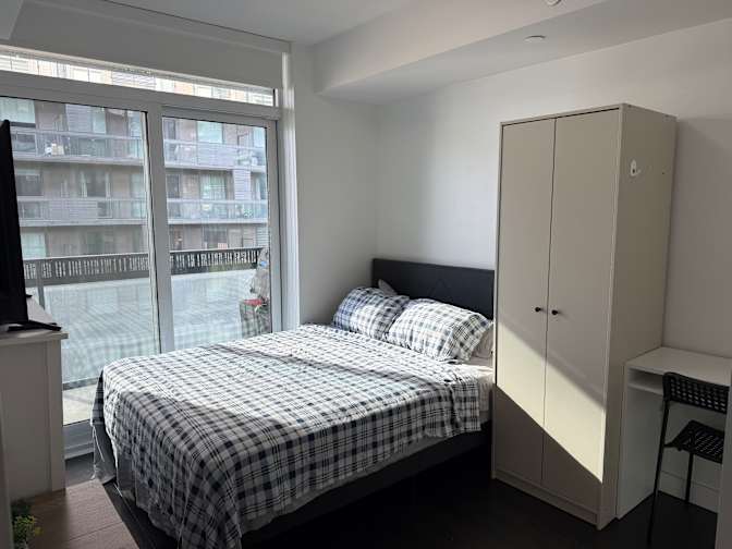 Alexis Zambrano's room