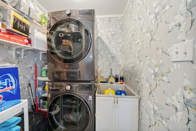 Photo of House's room