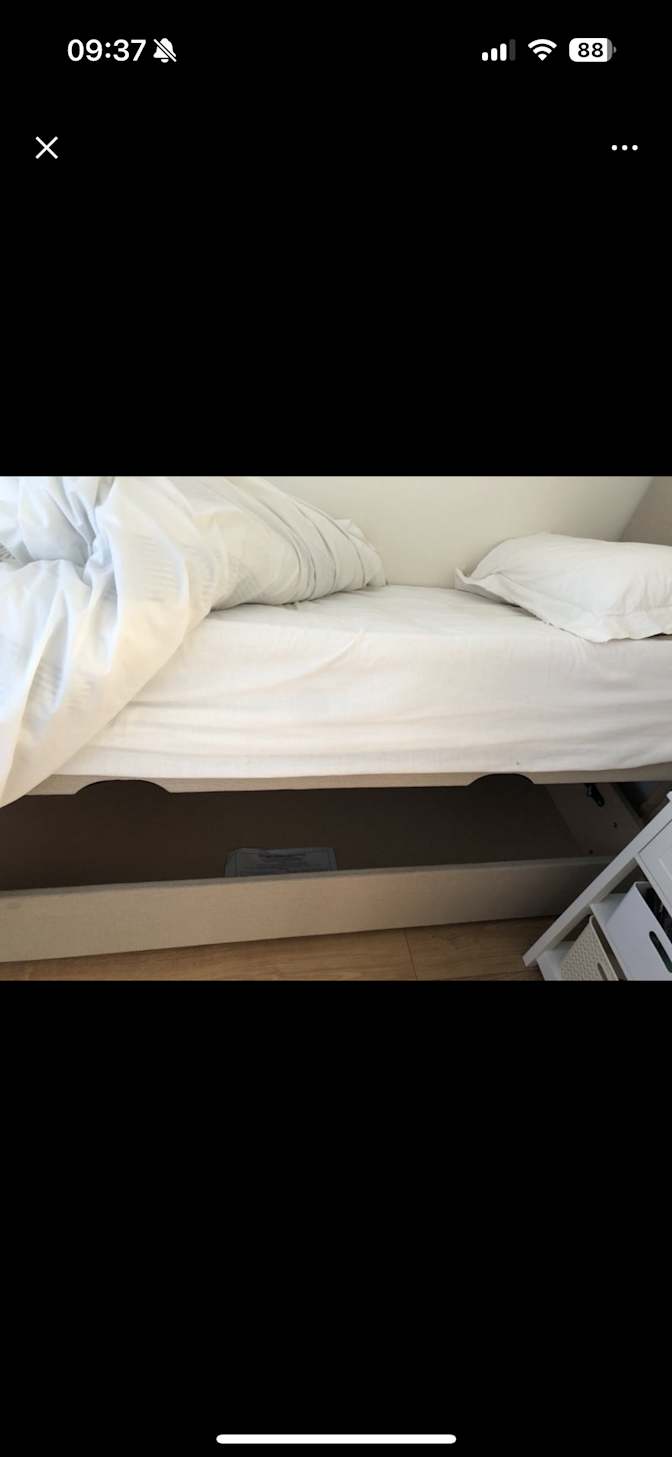 Photo of Tracey Smith's room