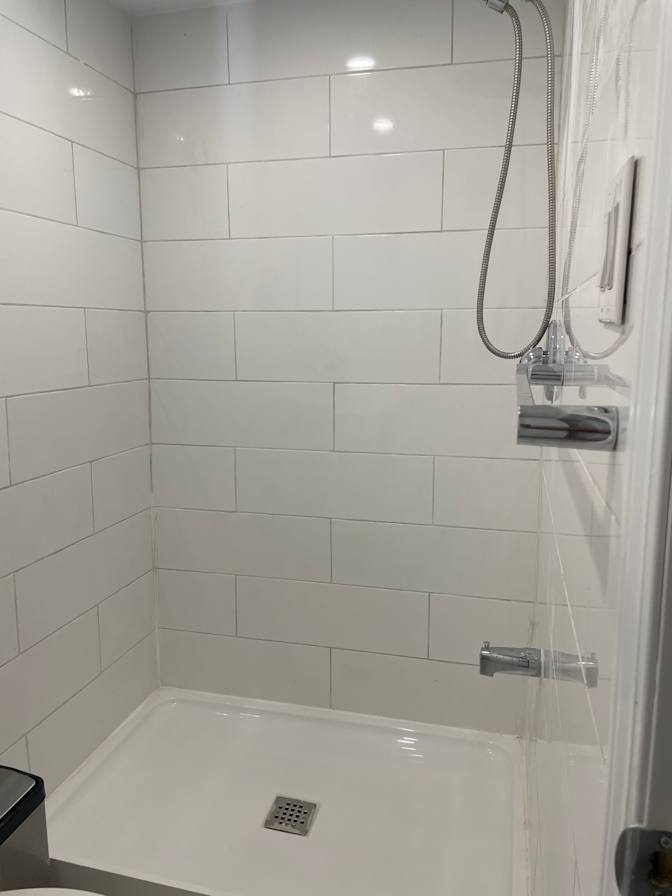 Khanh Hoa Hoa Nguyen's room