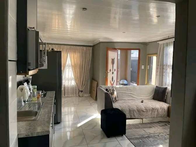 Photo of Mrs shantel mabunda's room