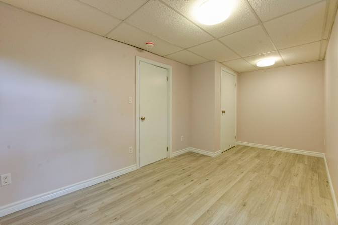 Photo of Peter Piniotes's room