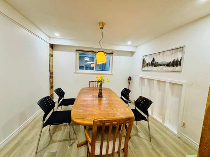 Photo of TRAN's room