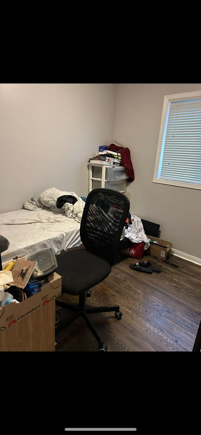 Photo of Jeff's room